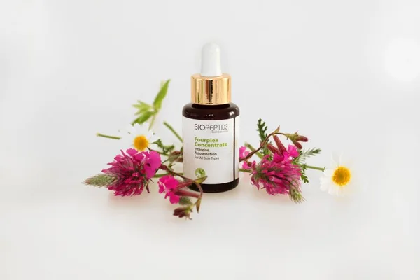 התחדשות אינטנסיבית - Fourplex Concentrate